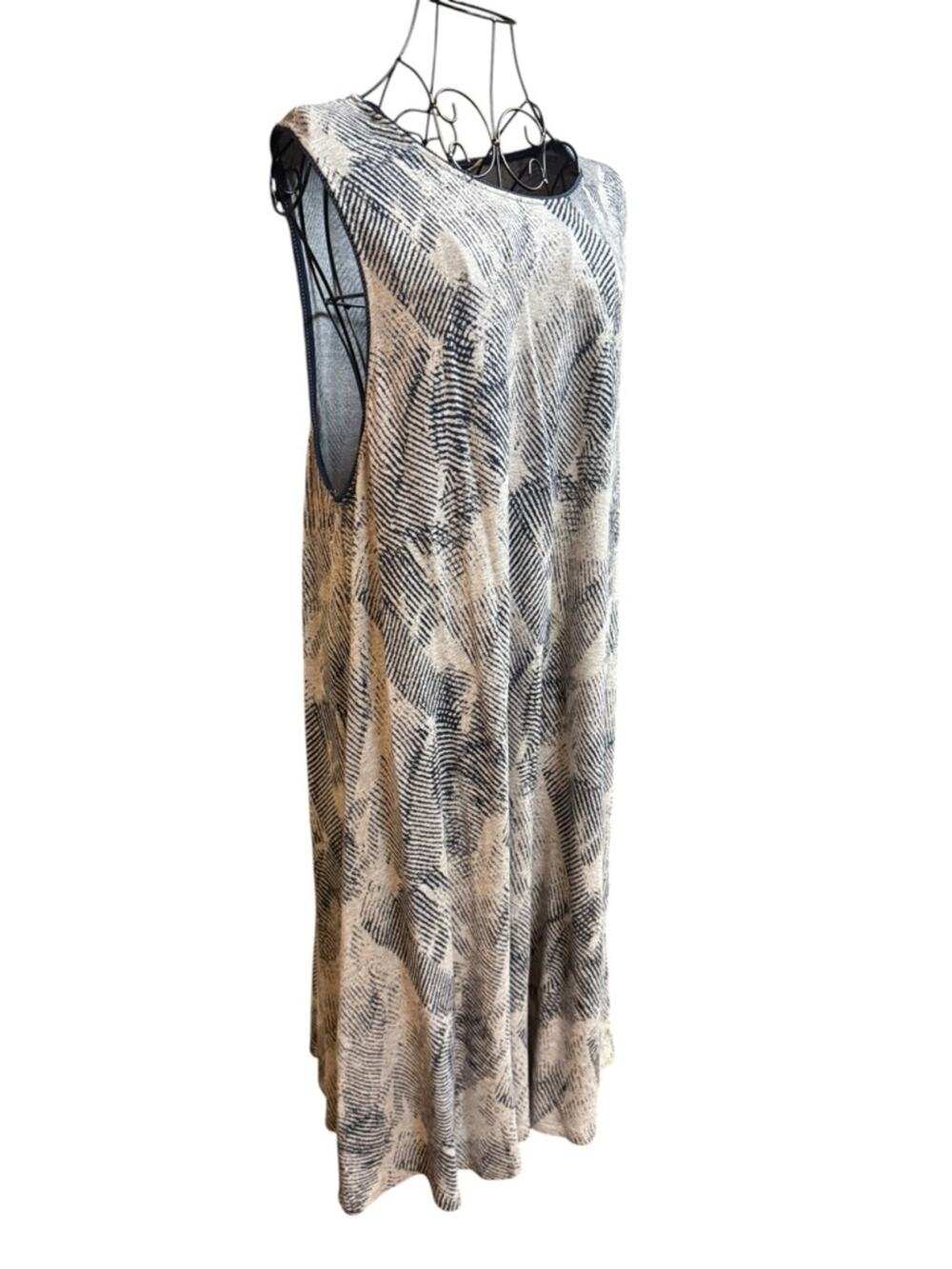 Tart Navy and Gray Abstract Knit Flowy Travel Dress 3X